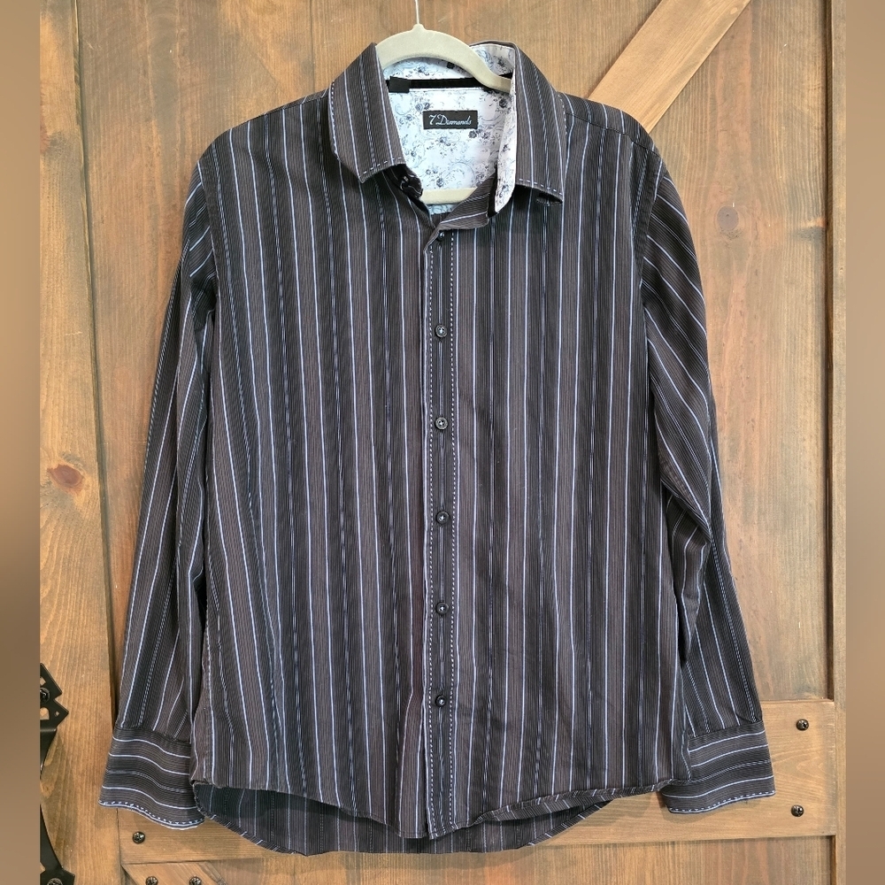7 Diamonds Button Down Size Large